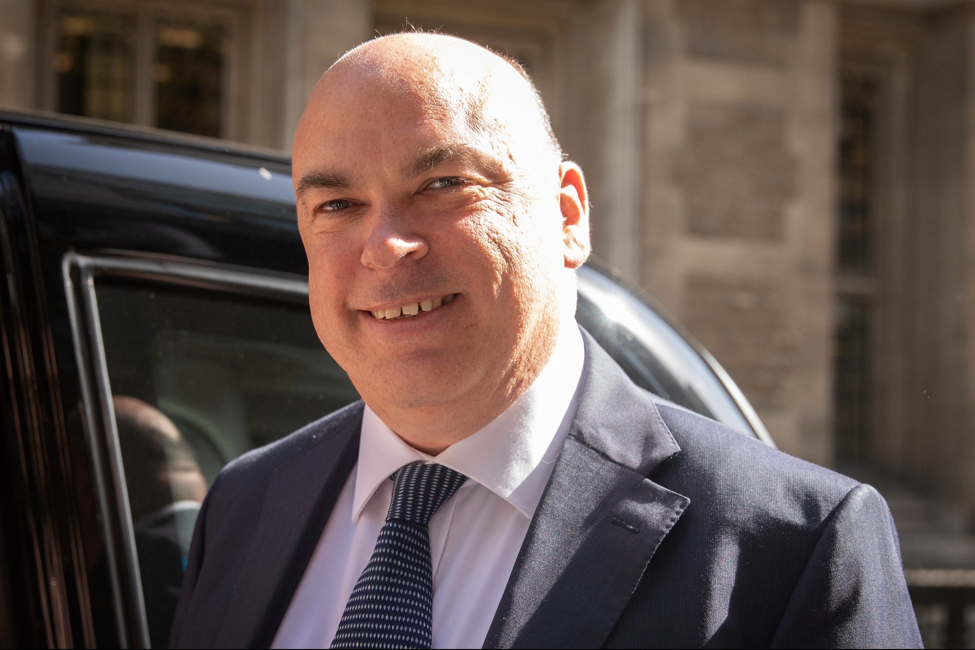 El empresario británico Mike Lynch desapareció tras hundirse su yate en una tormenta