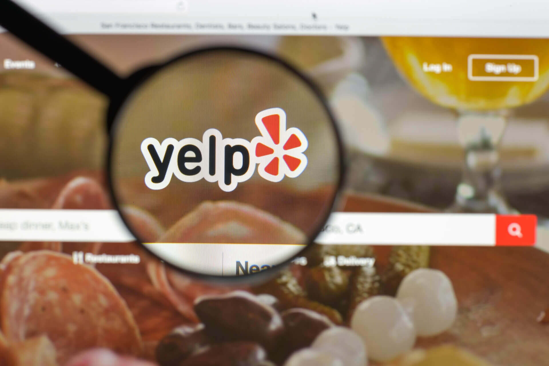 Yelp presenta demanda antimonopolio contra Google