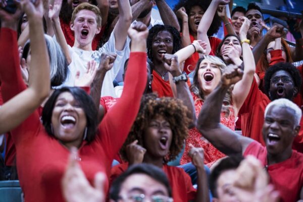 Cómo conseguir hoteles con gran demanda durante los fines de semana de fútbol universitario