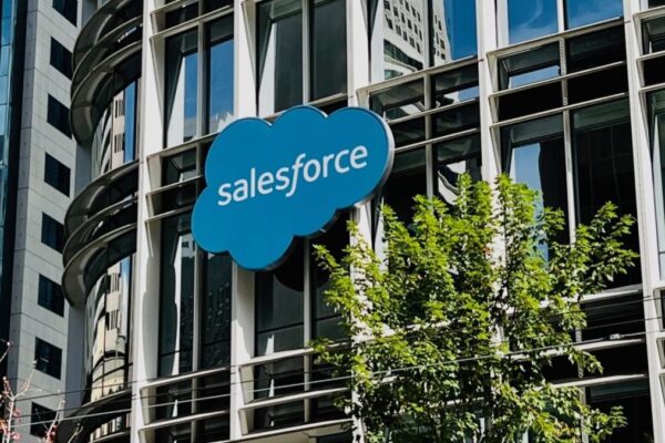 Salesforce snatches up Zoomin, a tool for organizing company knowledge