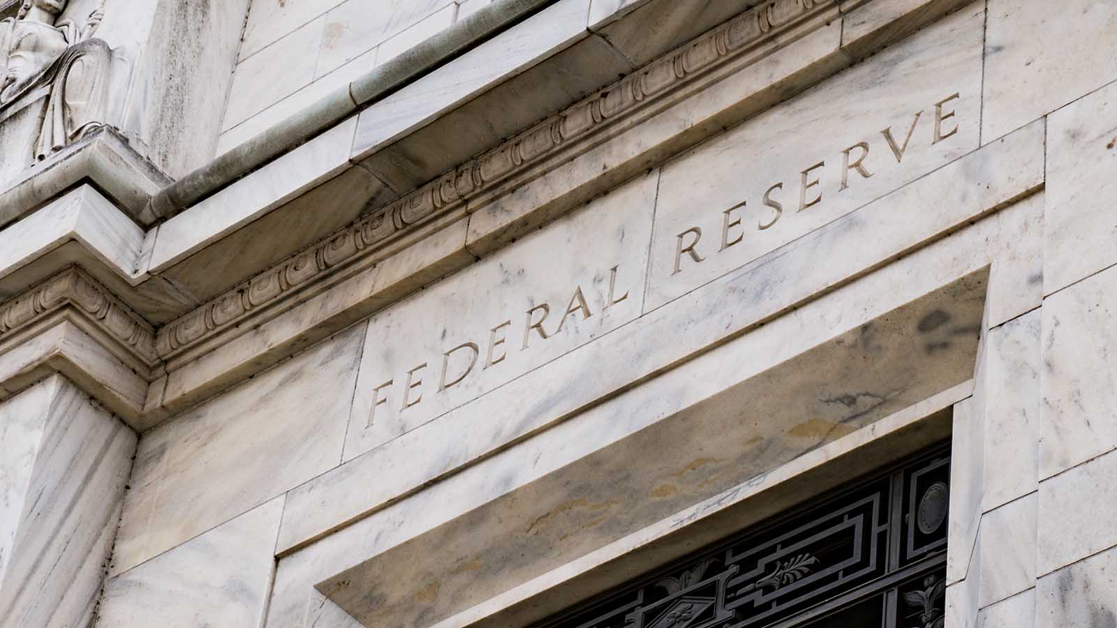[Weekly Roundup] An Old-Time Stock Market Indicator Is Flashing “Buy”