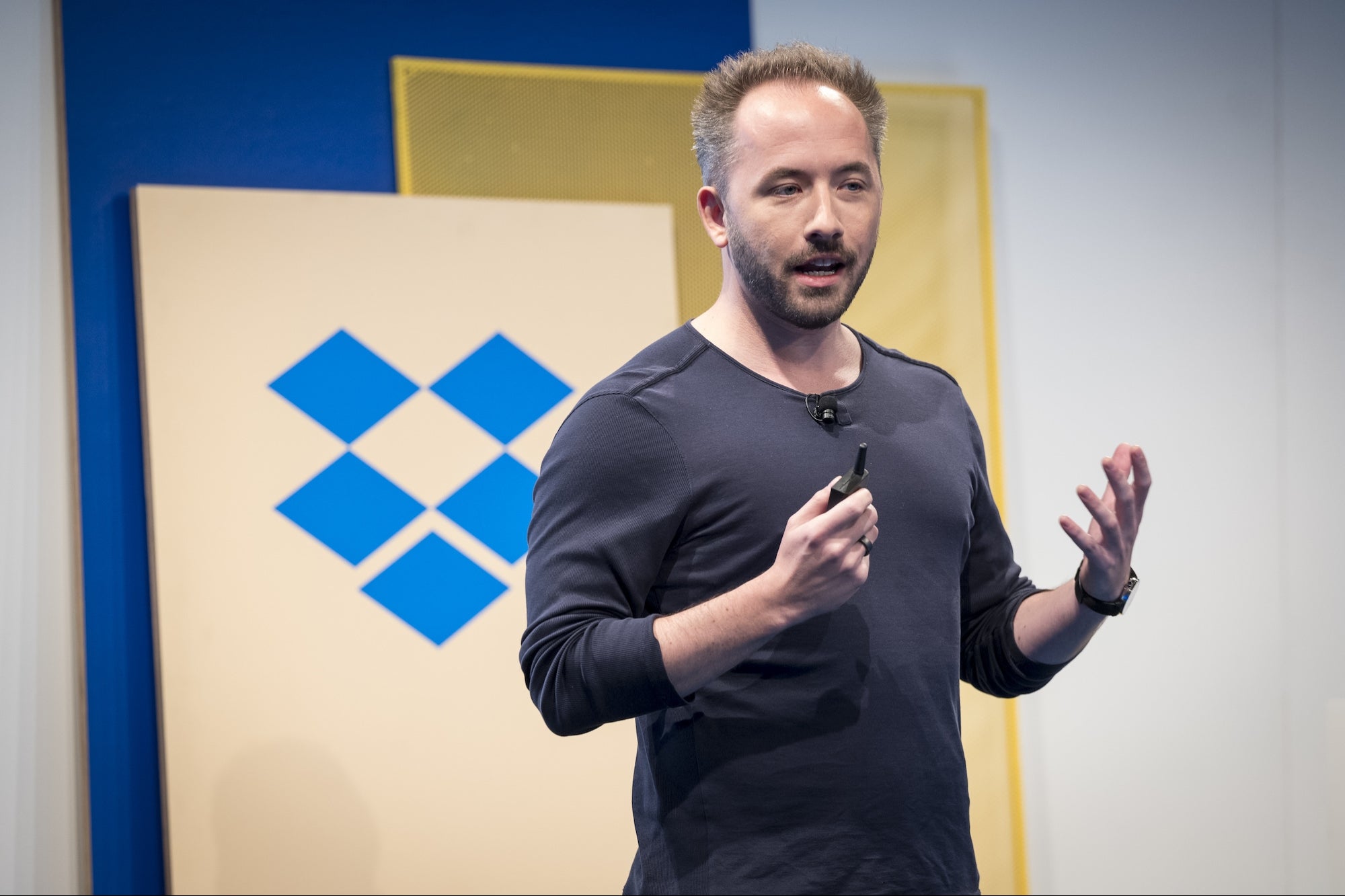 Dropbox despedirá a más de 500 empleados