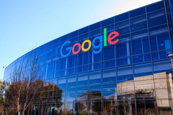 Google lanza nuevos resultados de búsqueda organizados por IA y enlaces de descripción general de IA