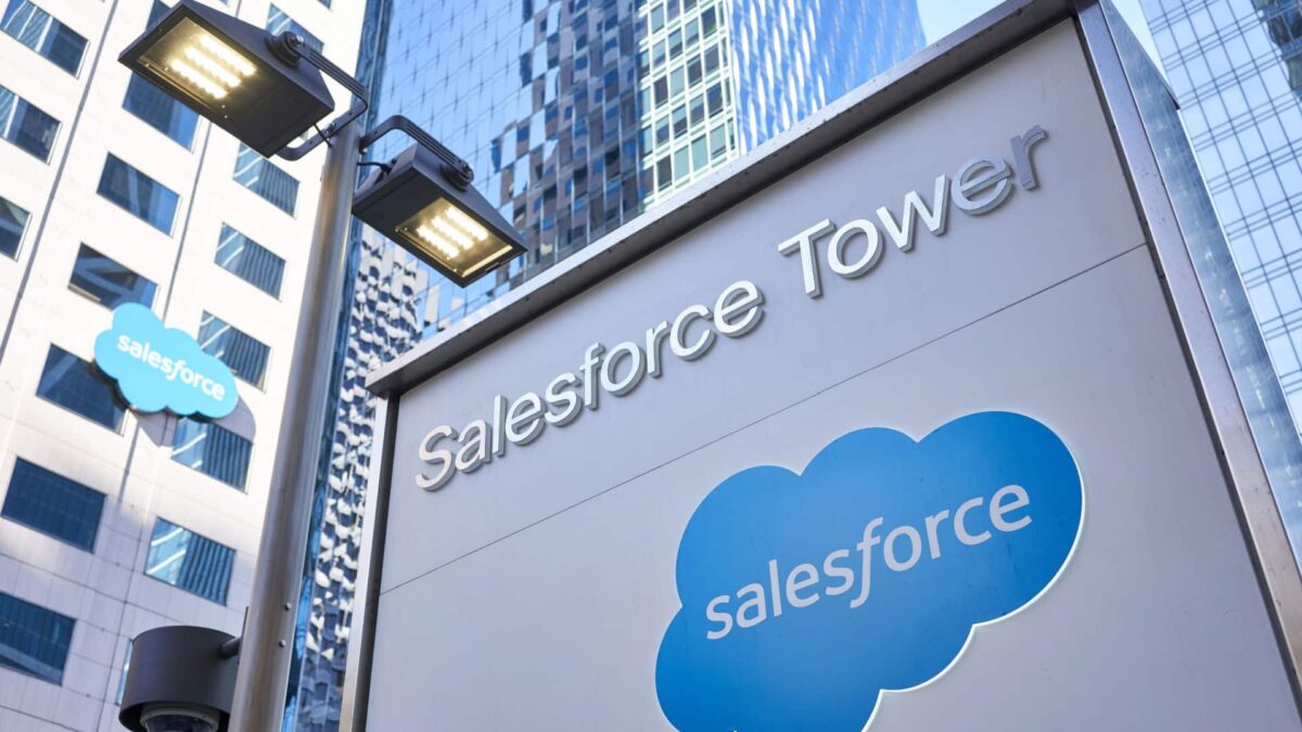 Salesforce cae, mientras suben las especulaciones y las teorías conspirativas