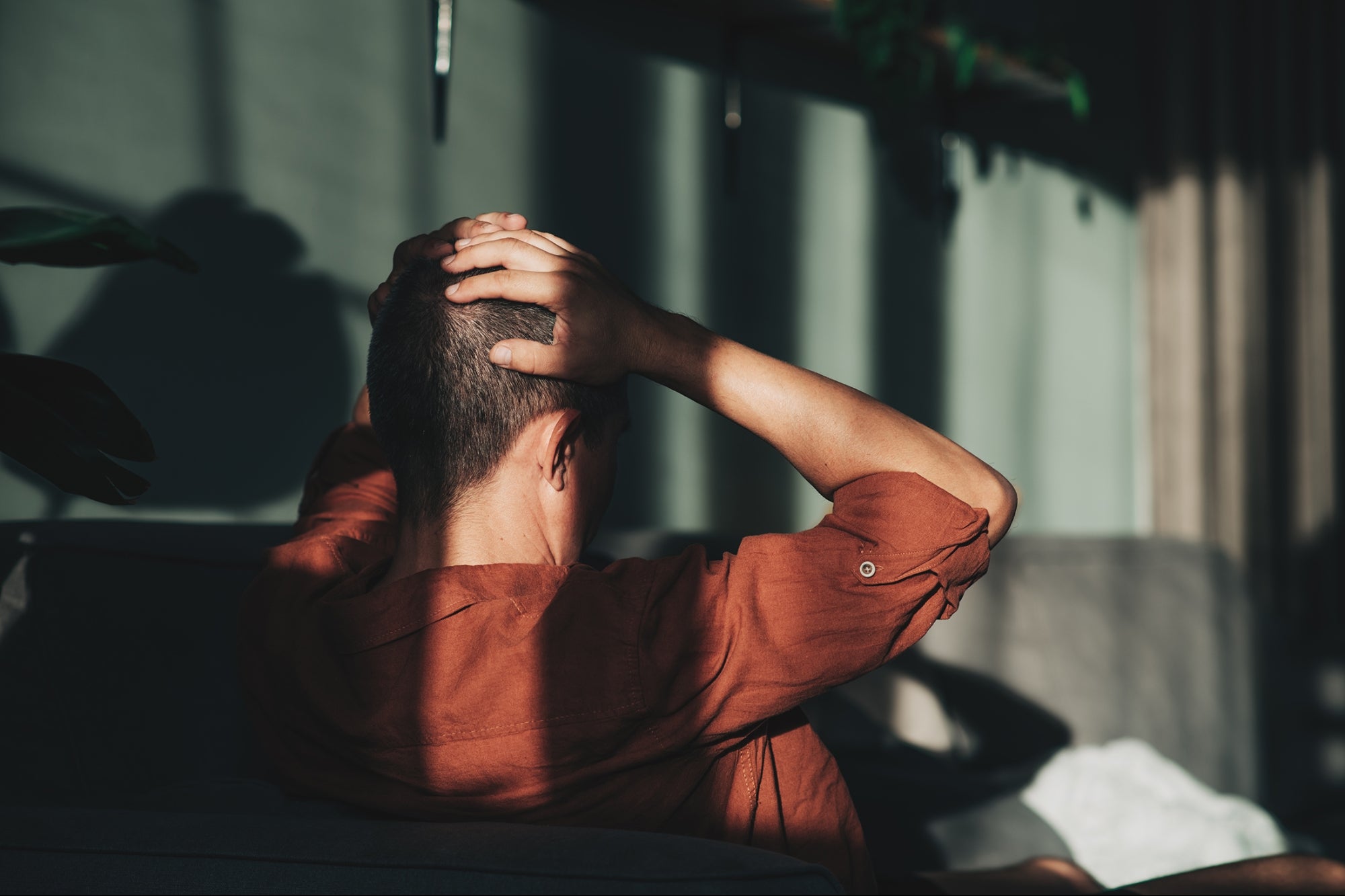 Una nueva encuesta revela los mayores arrepentimientos de vida de los estadounidenses