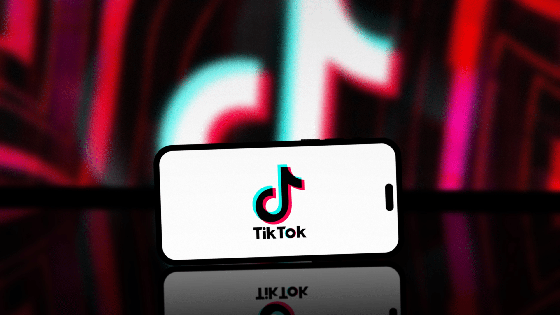TikTok lanza una herramienta de generación de videos con inteligencia artificial para especialistas en marketing