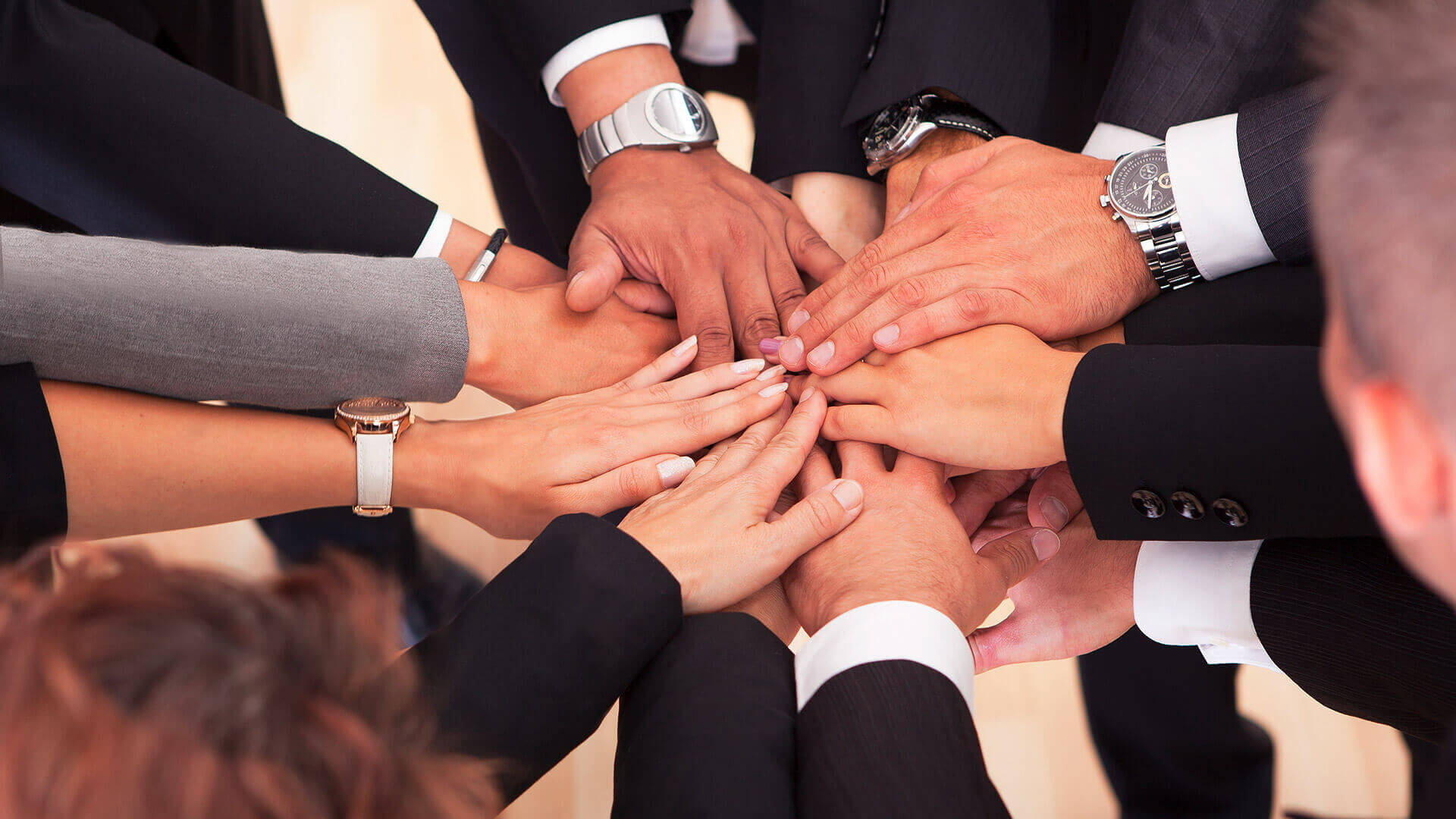 Uniphore adquiere ActionIQ e Infoworks