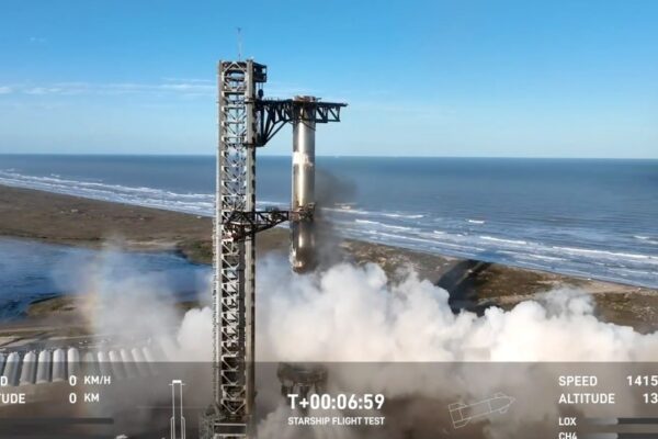 SpaceX atrapa el propulsor Starship por segunda vez y pierde la nave debido a una 'anomalía' en el espacio