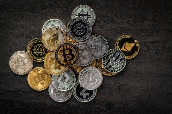 Comienza la oportunidad de ganancias en altcoins