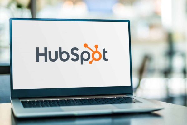 La nueva asociación integra las capacidades de diseño de Canva en Hubspot