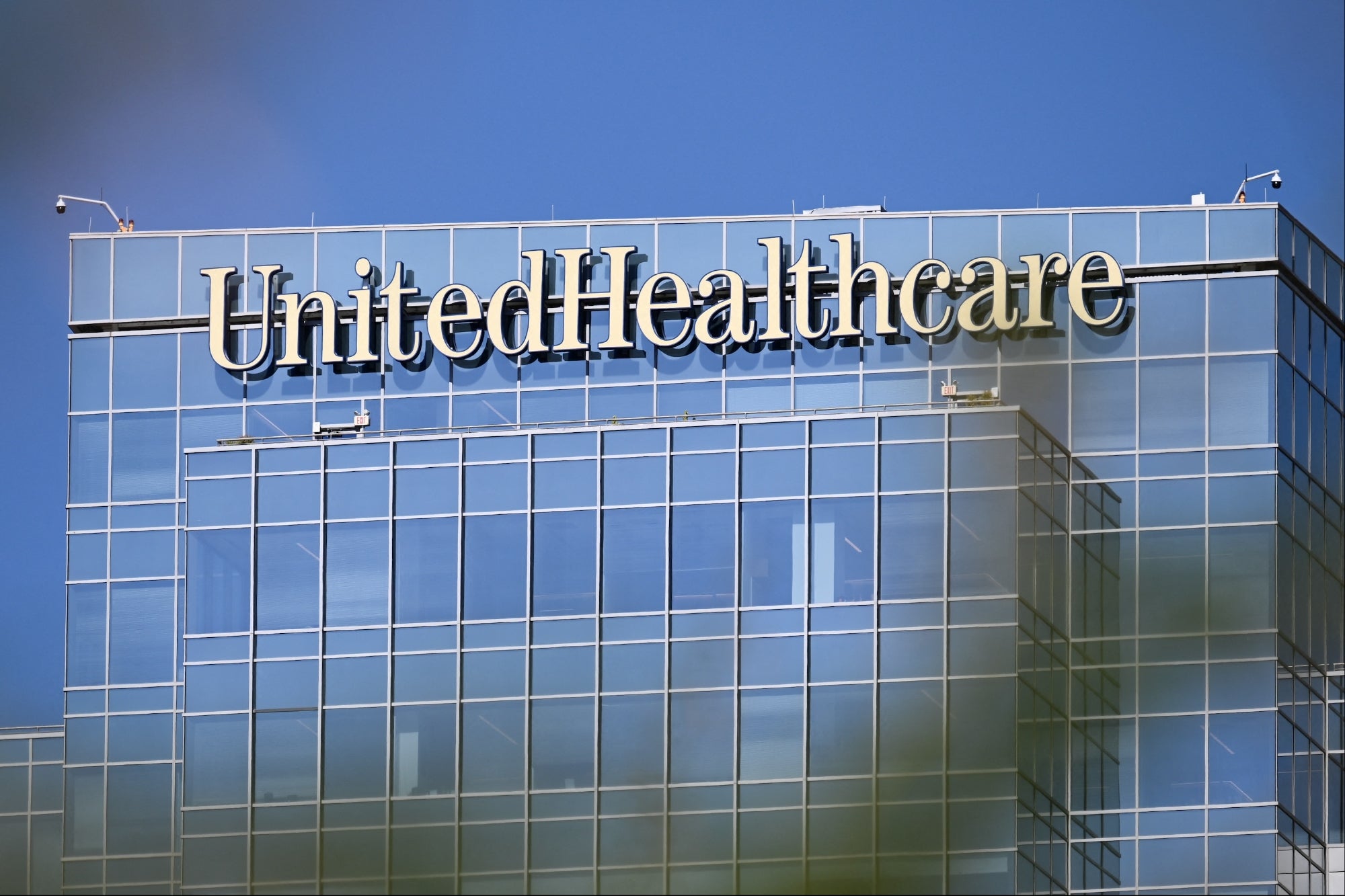 UnitedHealthcare ofrece compras a empleados de la unidad de beneficios