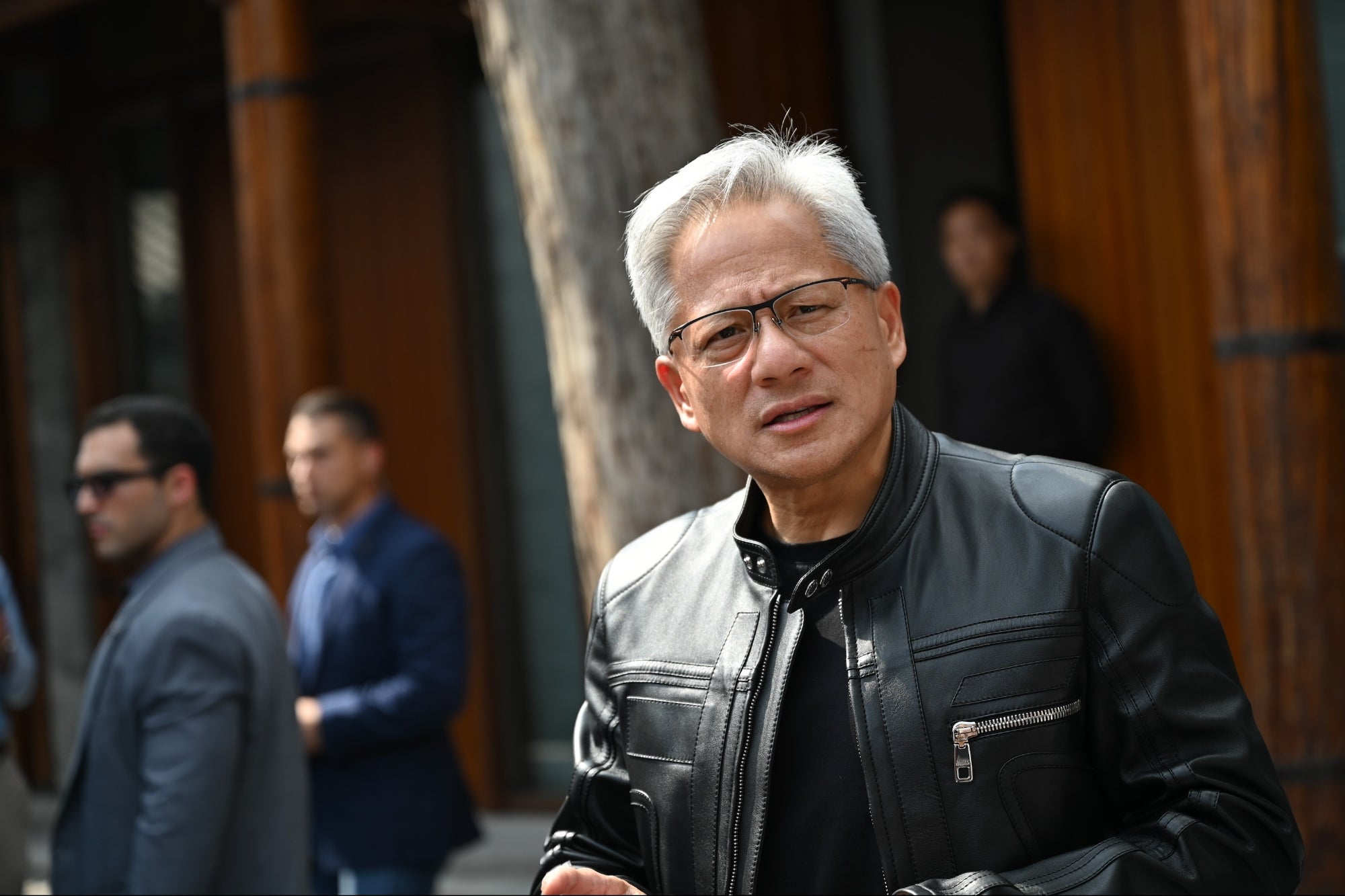Los líderes de Nvidia se convierten en multimillonarios, uniéndose al CEO Jensen Huang