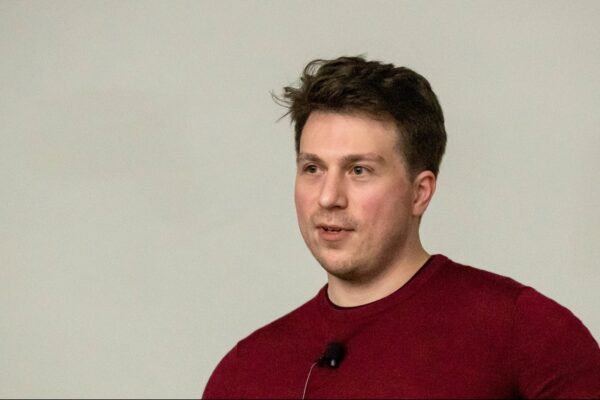 El cofundador de Xai dice que aprendió 2 lecciones importantes de Elon Musk