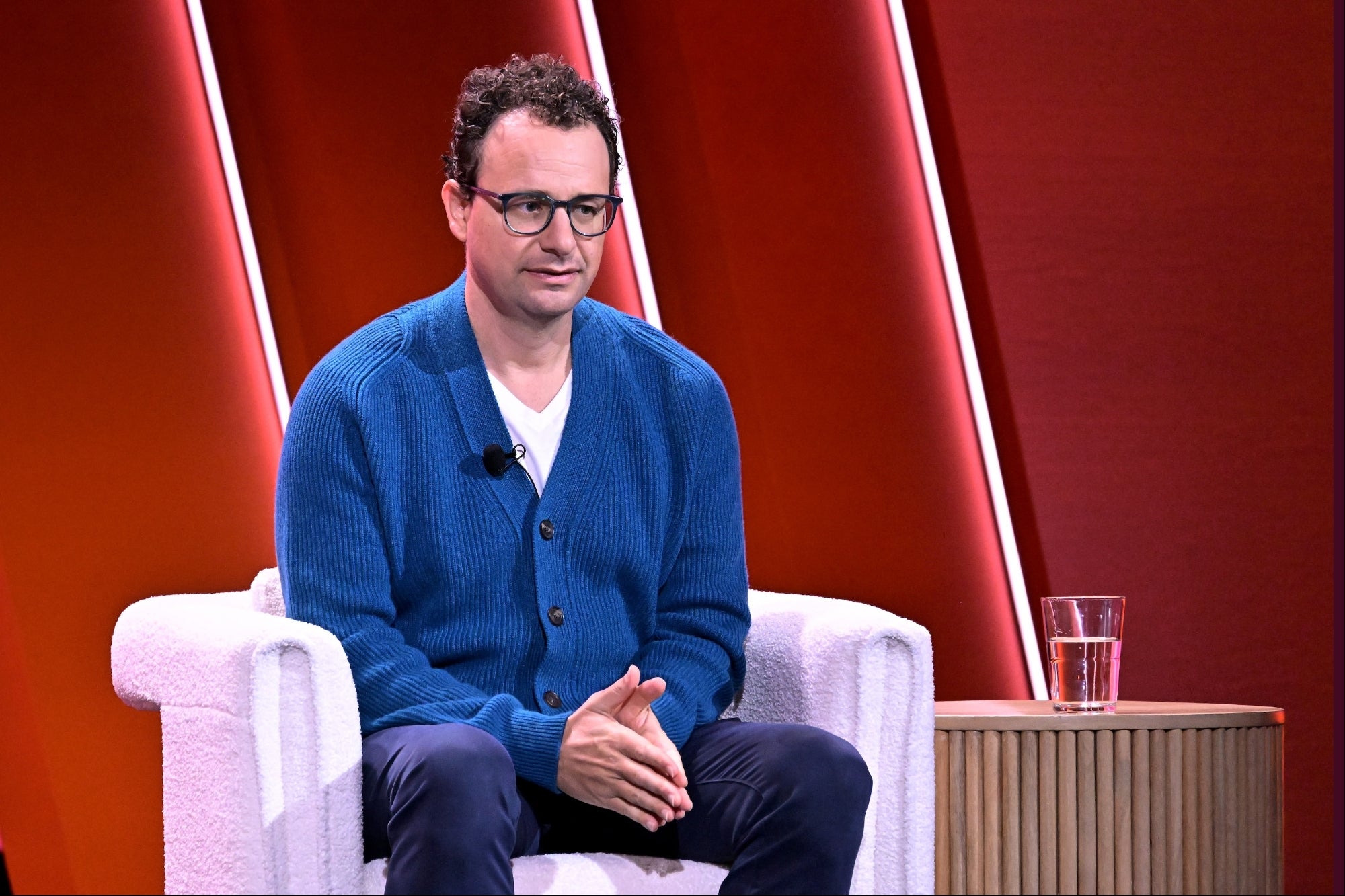 El CEO de Anthrope advierte que AI 'probablemente' reemplazará los trabajos