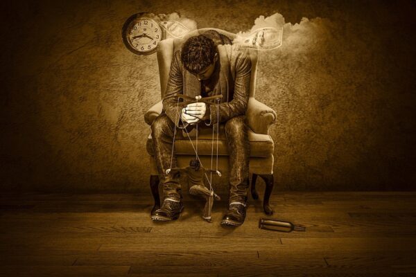 Sentirse artificialmente pobre puede ayudarlo a hacerse rico algún día