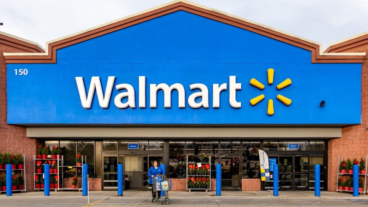 Walmart vs. Target: Only One Is Built For This Economy
