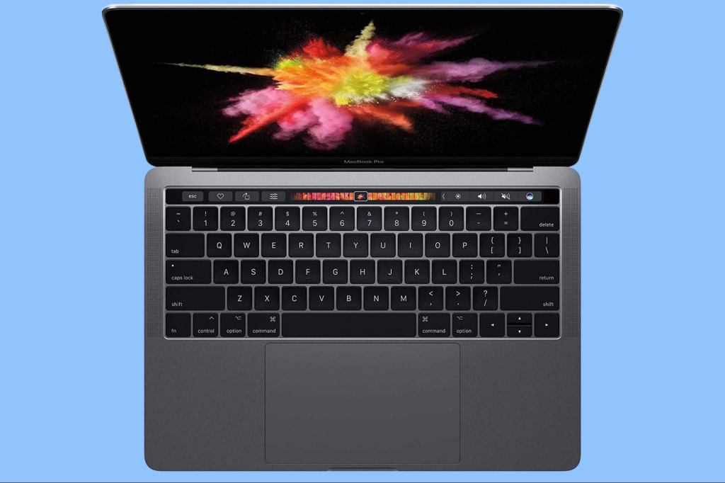 Esta MacBook Pro de $ 300 con barra táctil te ofrece un rendimiento de nivel profesional en cualquier lugar